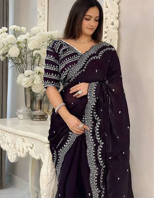 Purple floral silk blend saree 5