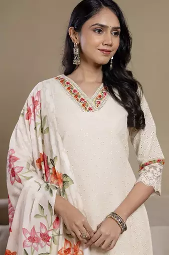 women floral embroidered regular thread work  cotton kurta with trousers & with dupatta