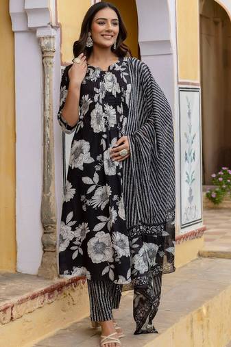 women floral printed pleated  cotton kurta with trousers & with dupatta