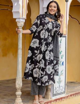 women floral printed pleated  cotton kurta with trousers & with dupatta 5