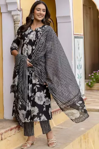women floral printed pleated  cotton kurta with trousers & with dupatta