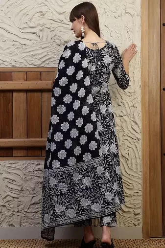 women floral printed  cotton a-line kurta with trouser & dupatta