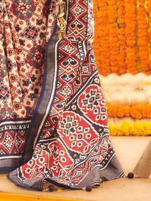 Cream ethnic motifs printed designer patola saree 5