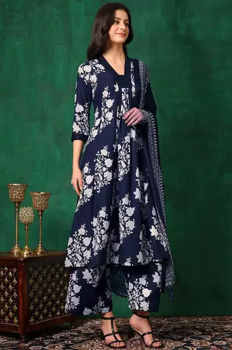 women floral printed & embroidered sequinned kurta with trousers & dupatta