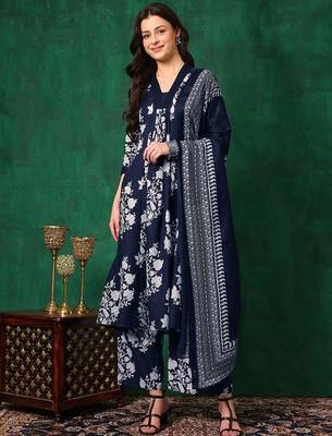 women floral printed & embroidered sequinned kurta with trousers & dupatta 3