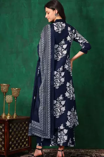 women floral printed & embroidered sequinned kurta with trousers & dupatta