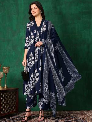 women floral printed & embroidered sequinned kurta with trousers & dupatta 5