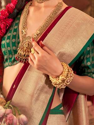 Pink ethnic motifs jaali silk blend banarasi saree 4