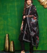 women floral embroidered kurta with trousers & dupatta