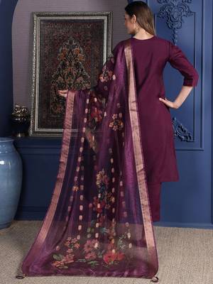 embroidered thread work chanderi cotton kurta with trousers & dupatta 4