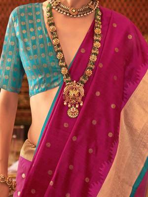 Pink woven design zari silk blend banarasi saree 5