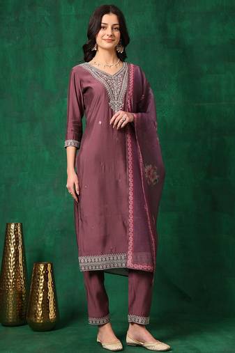 women floral embroidered regular kurta with trousers & dupatta