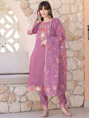 women floral embroidered kurta with trousers & dupatta 1