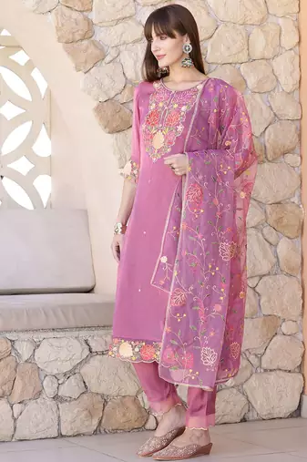 women floral embroidered kurta with trousers & dupatta