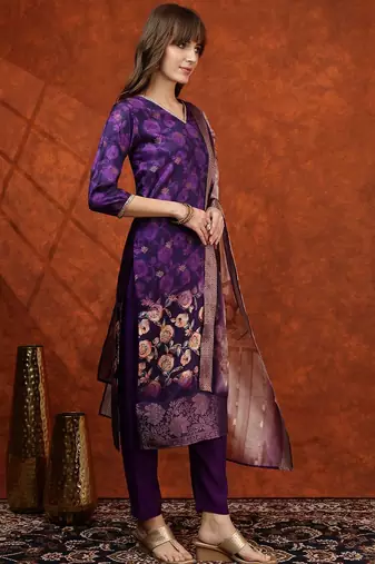 women floral printed kurta with trousers & dupatta