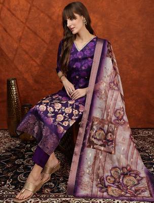 women floral printed kurta with trousers & dupatta 6