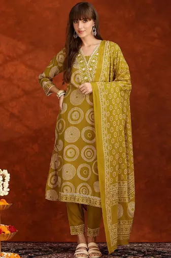 bandhani printed thread work v-neck  cotton kurta with trousers & dupatta