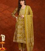 bandhani printed thread work v-neck  cotton kurta with trousers & dupatta
