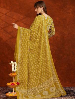 bandhani printed thread work v-neck  cotton kurta with trousers & dupatta 4