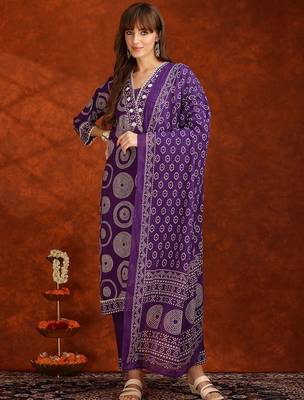 bandhani printed thread work v-neck  cotton kurta with trousers & dupatta 1
