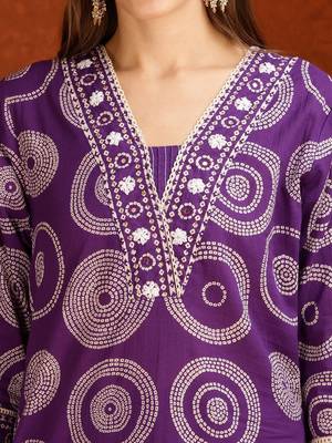 bandhani printed thread work v-neck  cotton kurta with trousers & dupatta 2