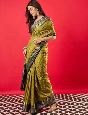 Green woven design zari banarasi saree 2