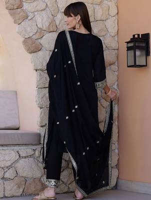 floral embroidered sequinned  silk straight kurta with trousers & dupatta 5