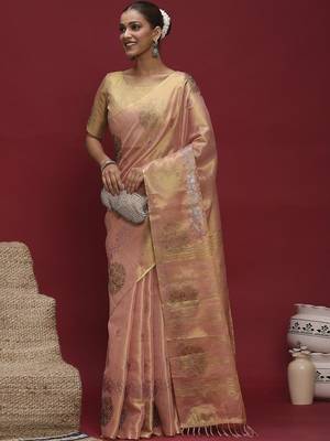 Peach woven design zari banarasi saree with matching blouse 5
