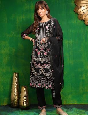 women ethnic motifs embroidered regular thread work kurta with trousers & with dupatta 4