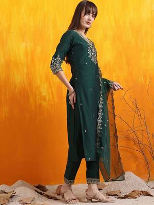 floral embroidered v-neck chanderi cotton straight kurta with trousers & dupatta 3