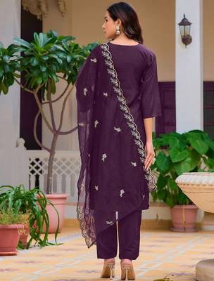 floral embroidered chanderi cotton straight kurta with trousers & dupatta 6