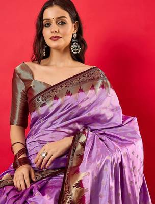 Lavender woven design zari banarasi saree 5