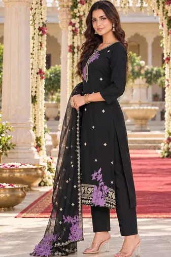 floral embroidered regular chanderi cotton kurta with trousers with dupatta