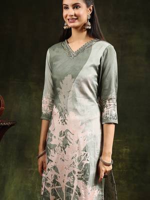 floral printed regular  silk straight kurta with trousers & dupatta 6