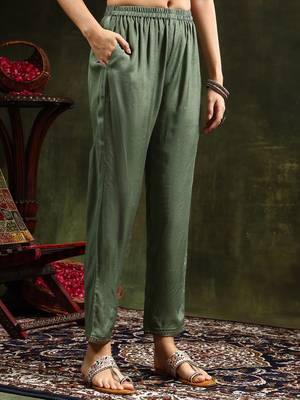 floral printed regular  silk straight kurta with trousers & dupatta 7