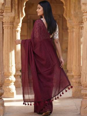 Maroon woven design  cotton khadi saree 2