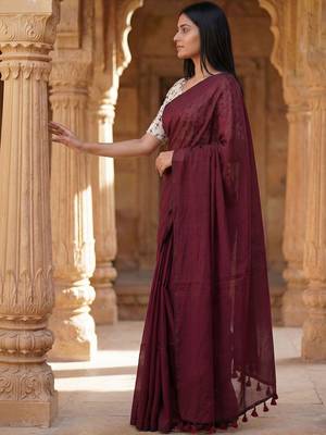 Maroon woven design  cotton khadi saree 4
