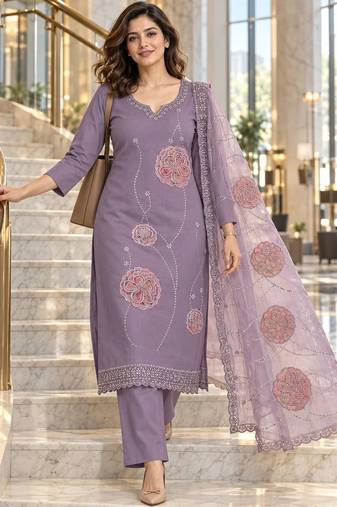 women floral embroidered regular sequinned kurta set