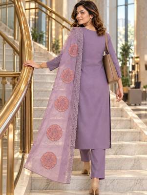 women floral embroidered regular sequinned kurta set 4