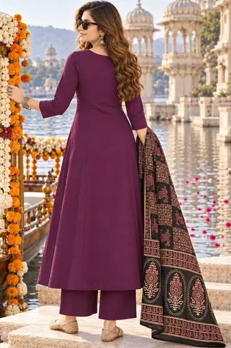 women ethnic motifs embroidered regular thread work  cotton kurta with palazzos & with