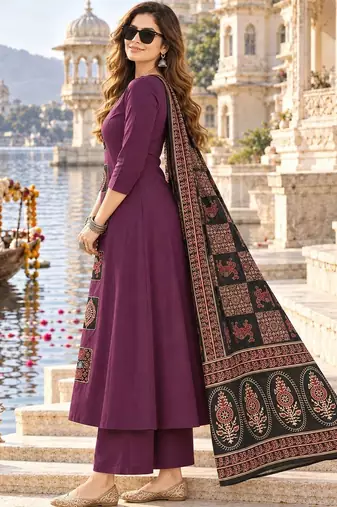 women ethnic motifs embroidered regular thread work  cotton kurta with palazzos & with