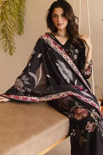 women floral regular thread work kurta with palazzos & with dupatta