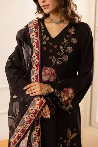 women floral regular thread work kurta with palazzos & with dupatta