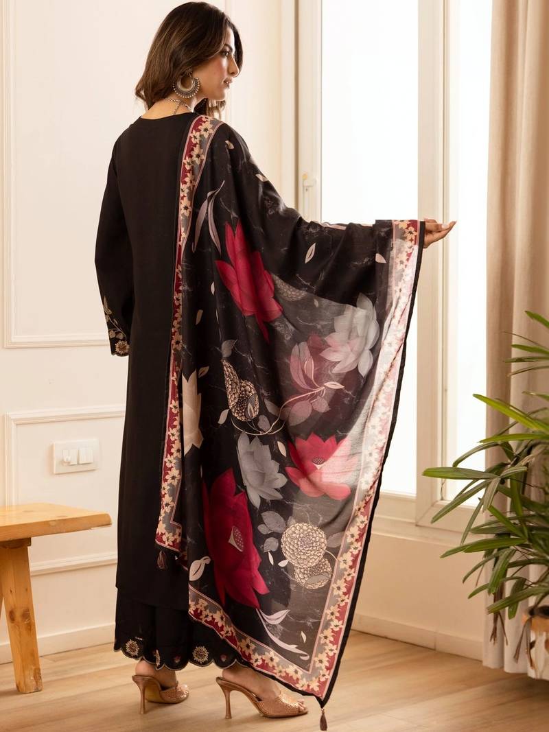 women floral regular thread work kurta with palazzos & with dupatta