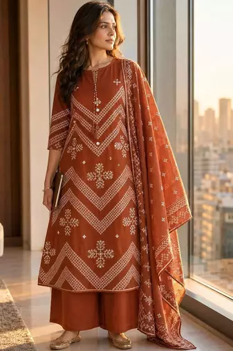 women ethnic motifs embroidered regular mirror work  cotton kurta with palazzos & with