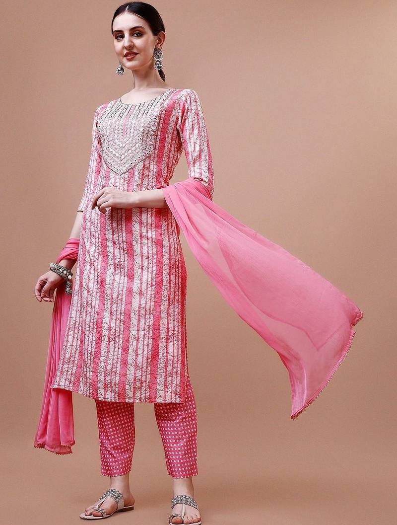 women floral printed mirror work kurta with trousers & with dupatta