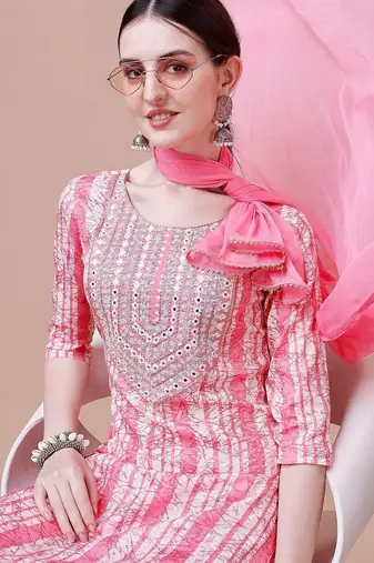 women floral printed mirror work kurta with trousers & with dupatta