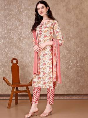 women floral printed kurta with trousers & with dupatta 3