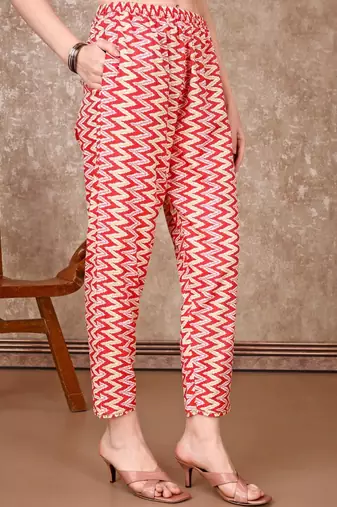 women floral printed kurta with trousers & with dupatta