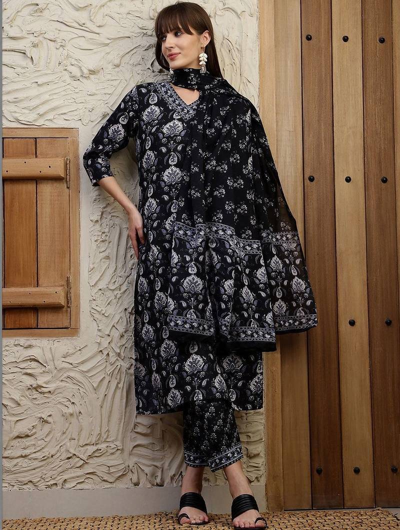 women ethnic motifs printed regular kurta with pyjamas & with dupatta